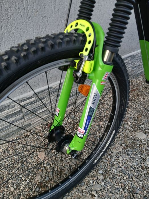 Bicicletă Scott de carbon full suspension