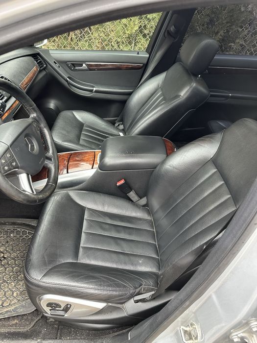 Седалки/Кожен салон Mercedes R class W251