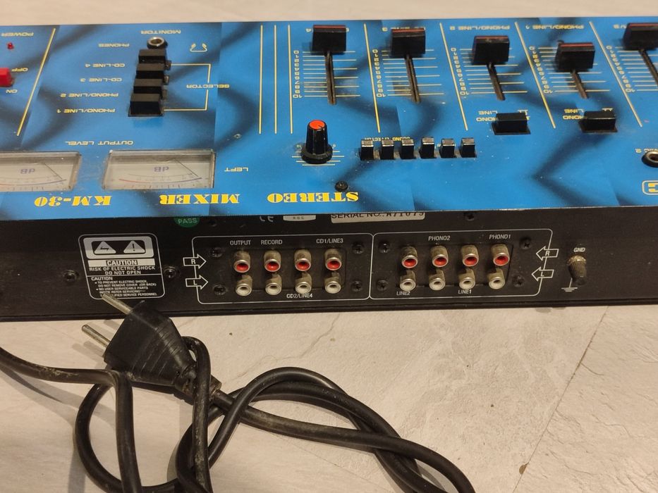 Mixer Audio Stereo CBC KM-30 BONUS încă un mixer și un K Box