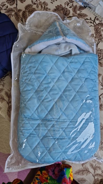 Продам конверт на выписку очень красивый