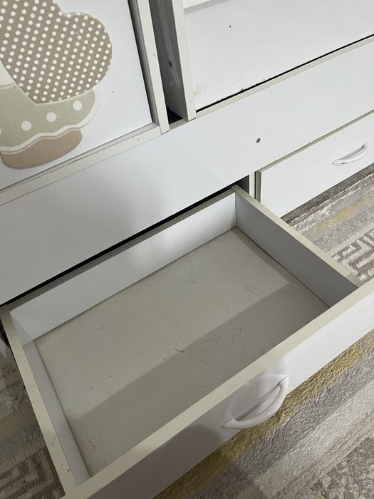 Манеж-кровать с тумбочкой