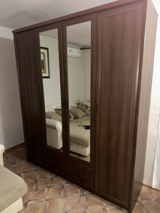 Продам шкаф в спальню