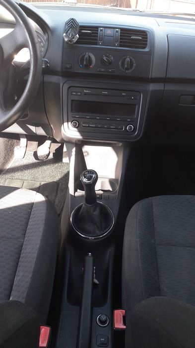 Vând Skoda Fabia