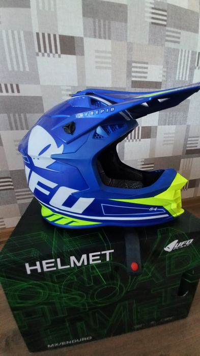 Мото шлем эндуро