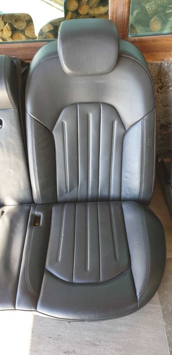 Кожен Салон AUDI A8