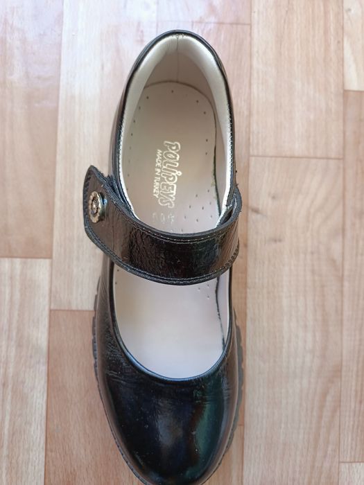 Новые кожаные размер 36