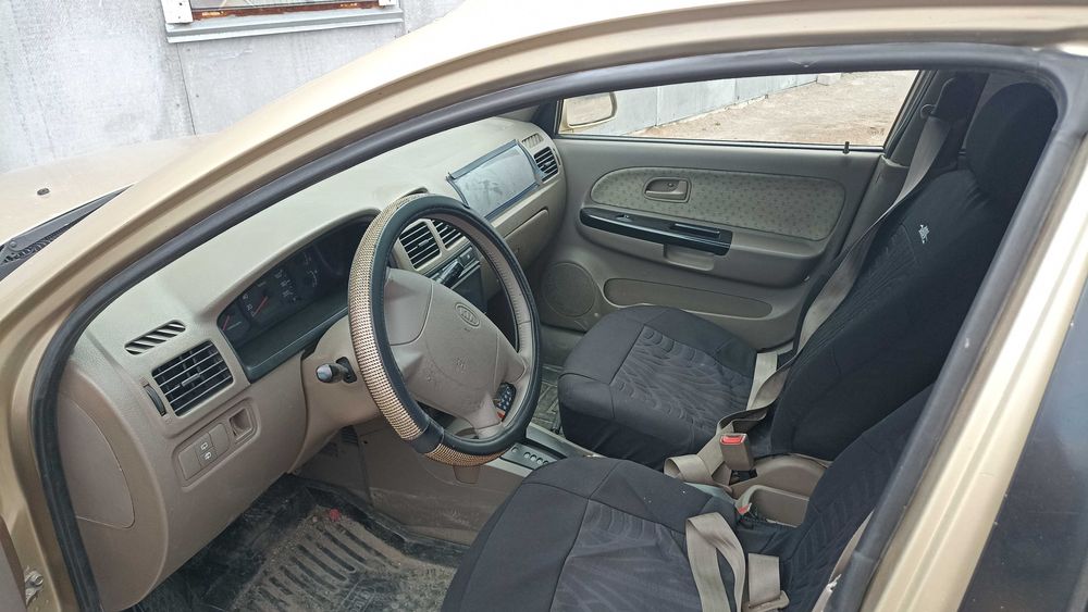 Продам автомобиль Kia Rio