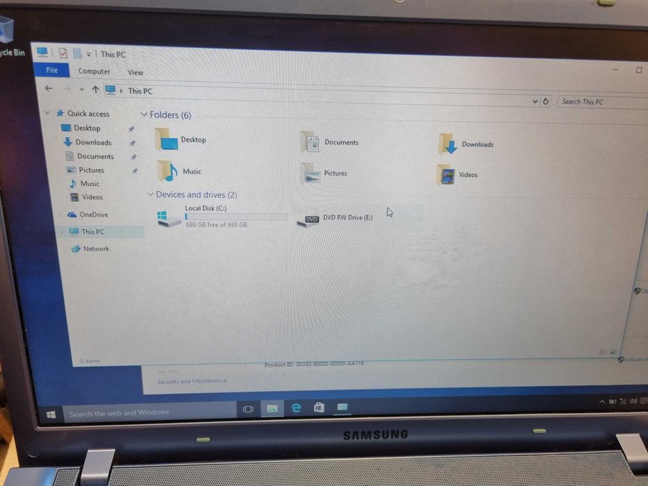 Laptop Samsung 15.6 inch Intel Core i3 6GB RAM 750GB HDD Windows 10 Pro