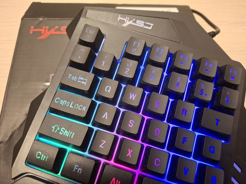 Tastatura mecanica gaming V100