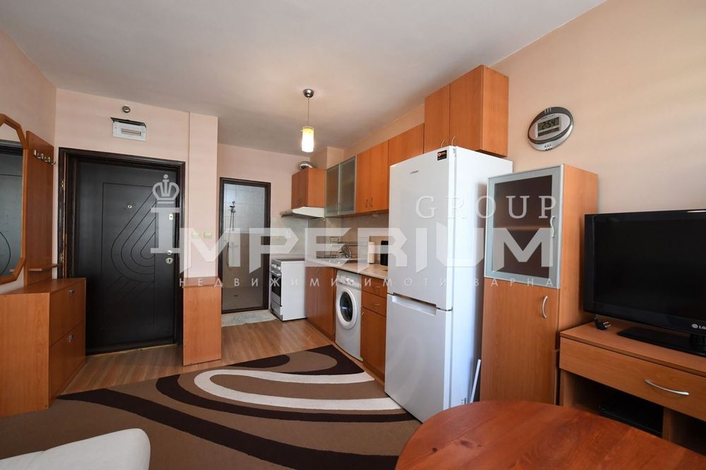 Дава се под наем Двустаен апартамент в Варна, Аспарухово - 50 кв.м за 306 € - Снимка #7