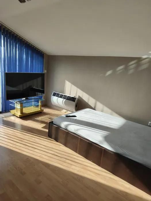 Дава се под наем Етаж от къща в Варна, Възраждане 4 - 100 кв.м за 548.25 € - Снимка #10