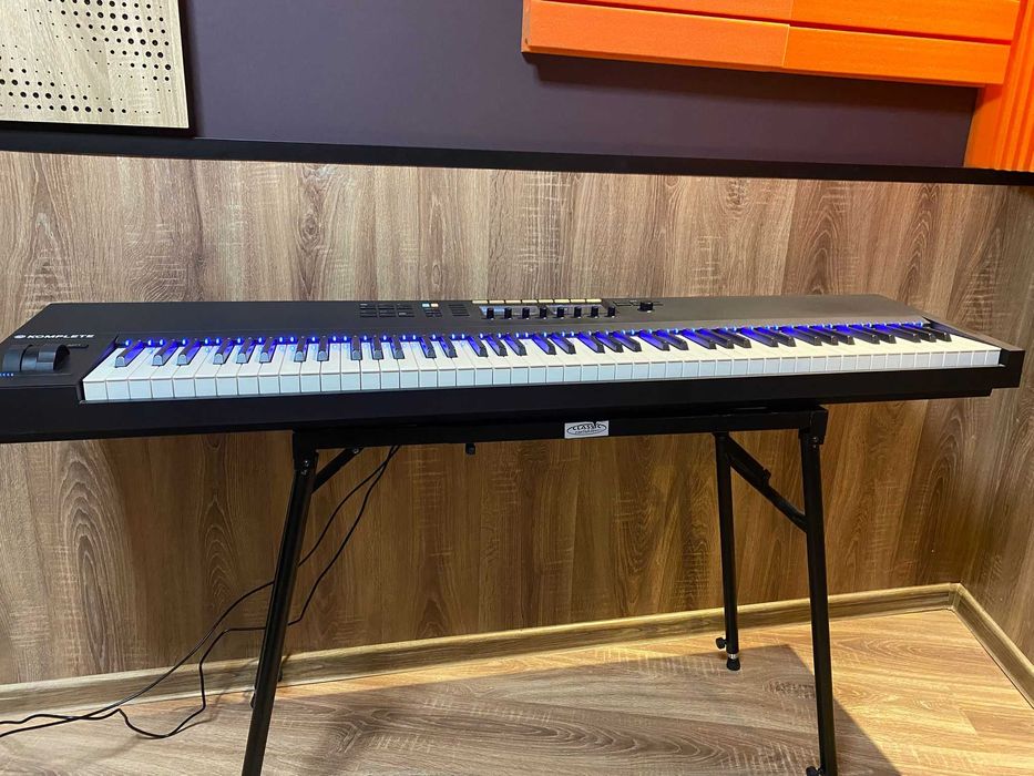 Native Instruments Komplete Kontrol S88 MK2 – Stare Excelenta