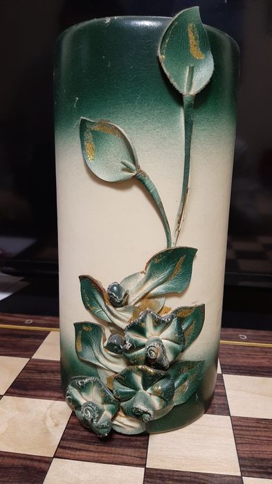 Ваза кожаная оригинальная