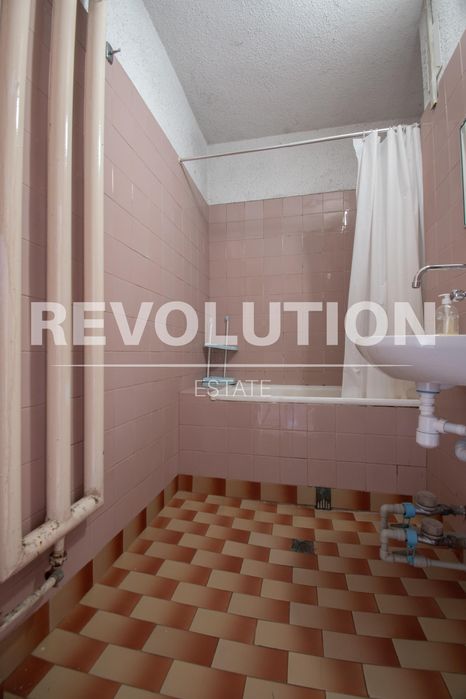 Дава се под наем Тристаен апартамент в София, Дружба 1 - 94 кв.м за 654 € - Снимка #9