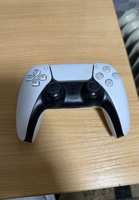 Продам PlayStation 5 Slim 1TB