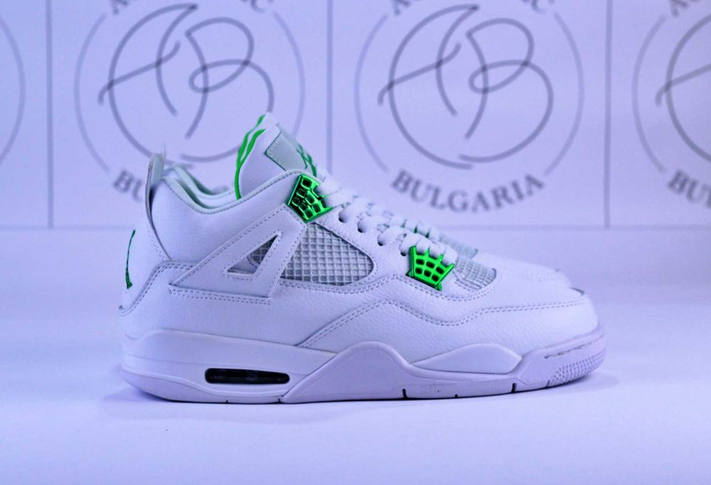 Nike Air Jordan Retro 4 Frozen Moments KAWS Infrared Green Metallic