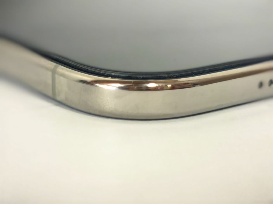 Iphone Air 1TB  Light Gold 100% 2 цикъла НОВ ГАРАНЦИЯ