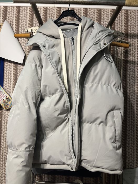 Продам зимнюю куртку