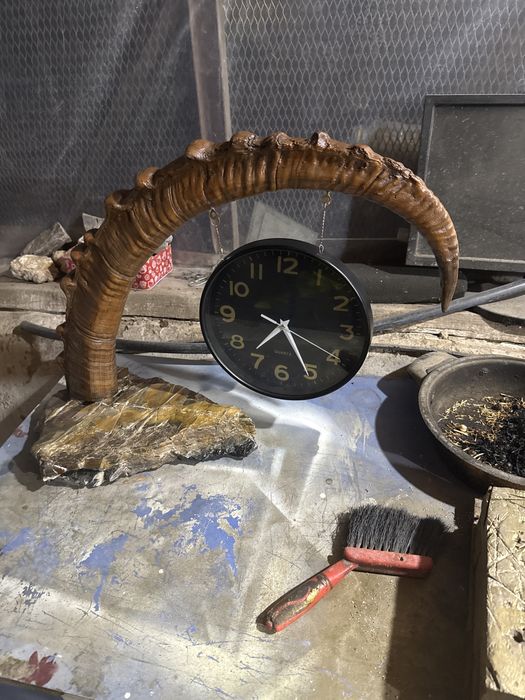 Часы ручной работы