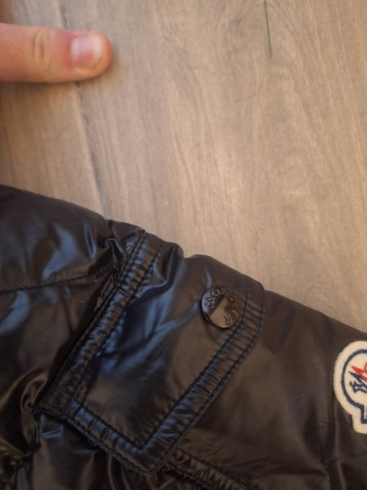 Geaca moncler neagra  M