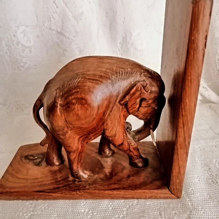 Държачи за книги