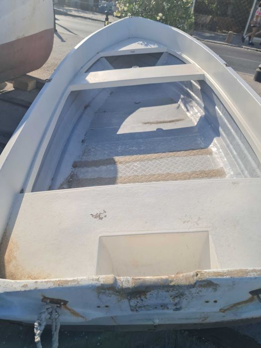 Продавам Лодка ял4 395см