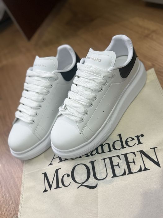 Adidasi Alexander McQueen