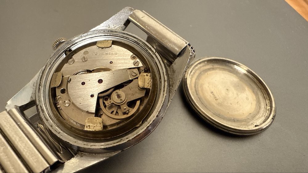 Diver lucerna mecanic 23 rubine