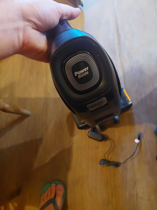 Прахосмукачка със магнитно зареждане