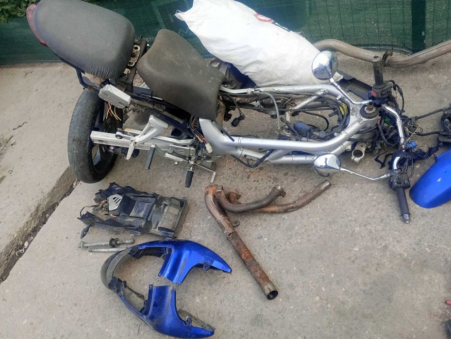 Piese motocicleta Suzuki SV650