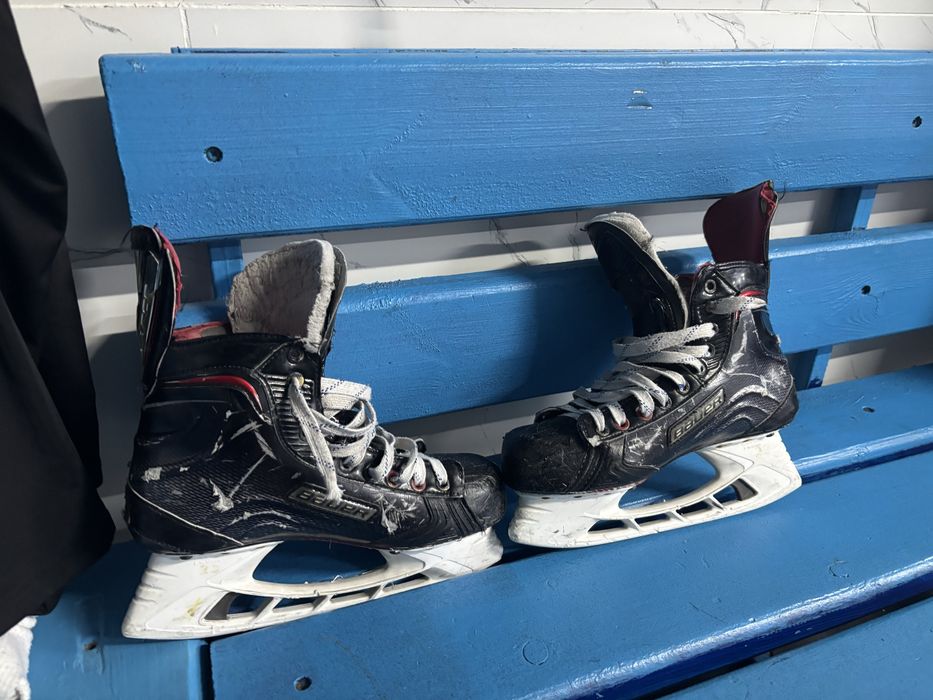 Хоккейные коньки Bauer