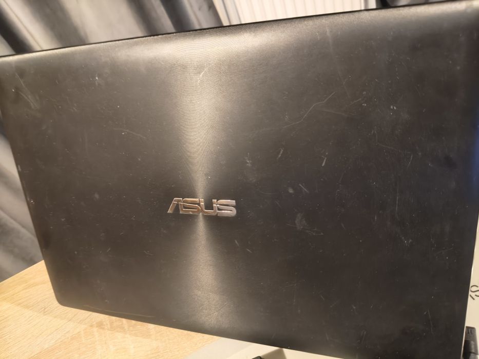 Asus F553m proc intel  ram 8gb Hard disk 1Tb bateri