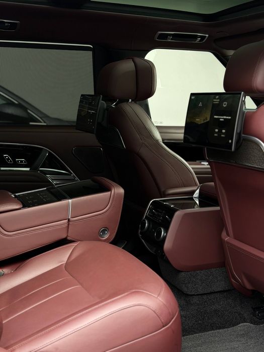 Range Rover Autobiography 2024