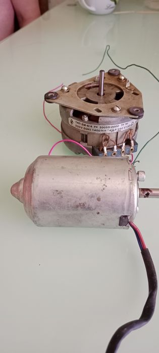 продам электродвигатели