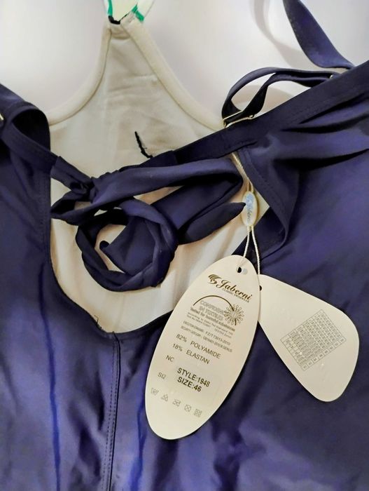 Costum de baie întreg Nou