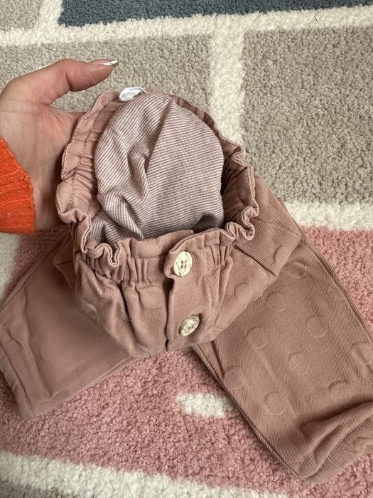 Pantaloni fetite marimea 74 Zara (6-9 luni)