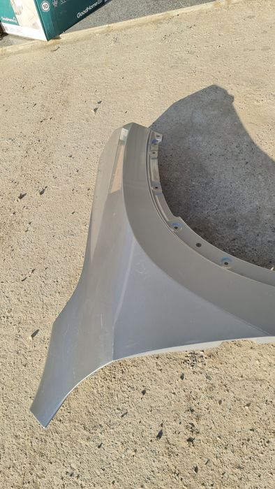 Aripa dreapta fata BMW X1 U11 far armatura bara