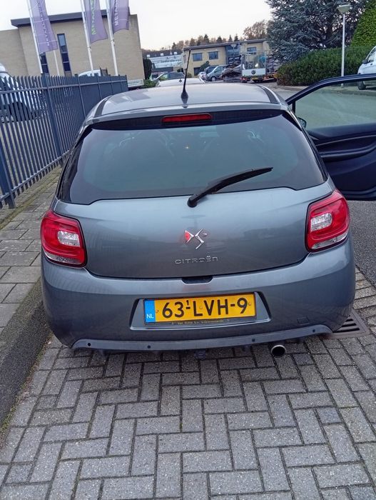 Vand masina citroen, arata si functioneaza exceptional