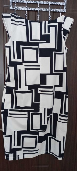 Нова елегантна  и стилна рокля хл