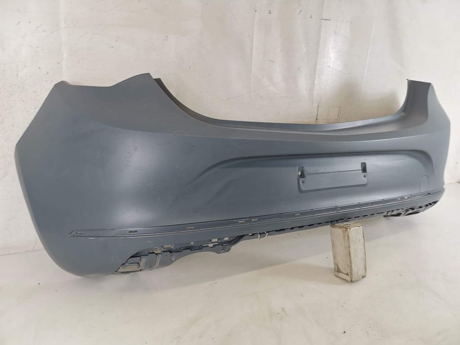 Задна броня хечбек Опел Астра Джей / Opel Astra J [В добро състояние]