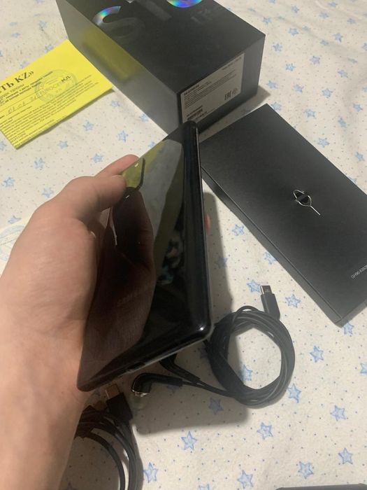 Продам самсунг с10 лайт