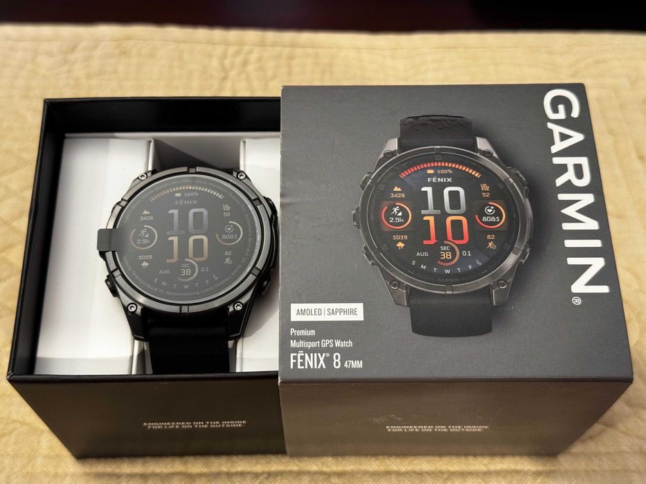 Ceas Garmin Fenix 8 - 47 mm Amoled Sapphire. Produs nou, cutie si accesorii originale