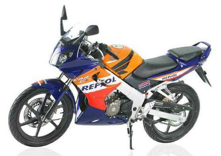 Стикери Honda CBR 150R 2005-2010 / 250R 2011-2015 хонда цбр лепенки
