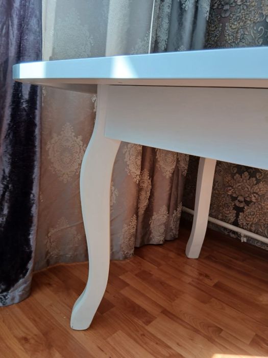 Продам стол в отличном состоянии