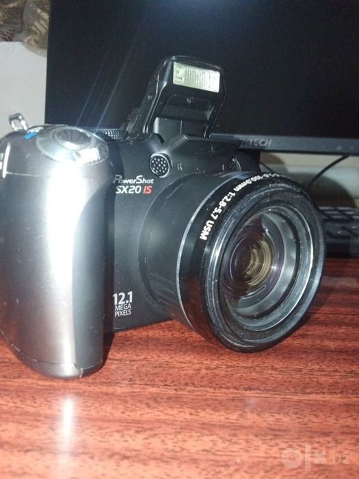 Canon Zoom Lens 20x IS 5.0-100.0mm