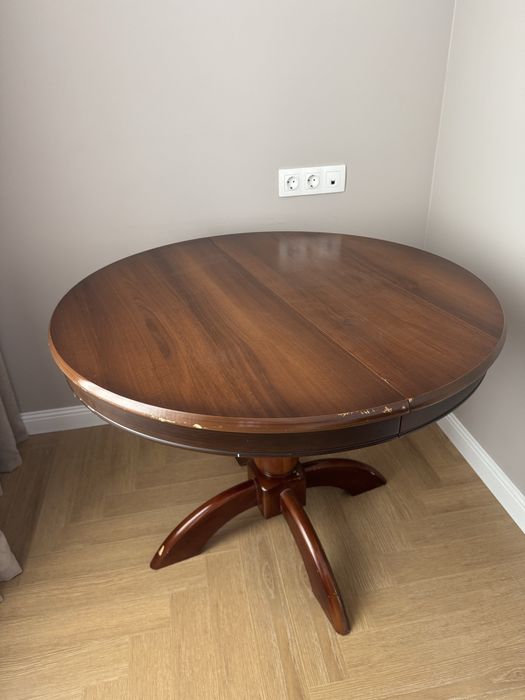 Стол обеденый на кухню