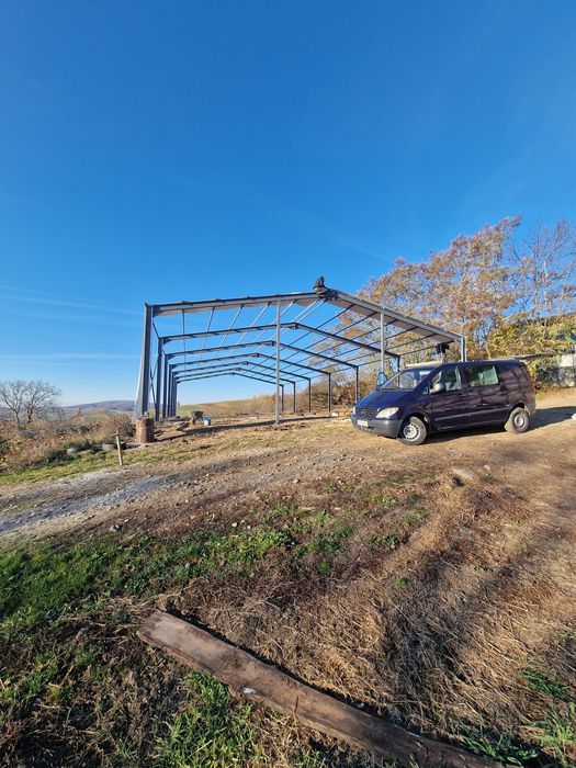 Vând structura metalica 12x30x4 metri