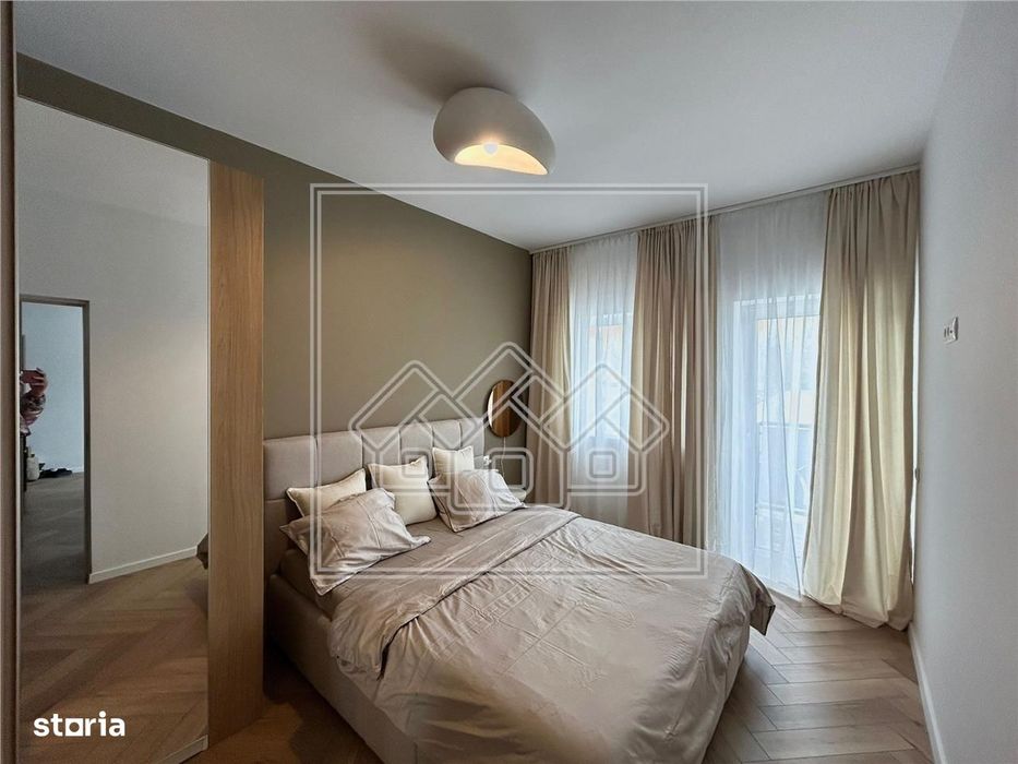 Apartament 3 camere, balcon, etaj 1, parcare - Zona Turnisor