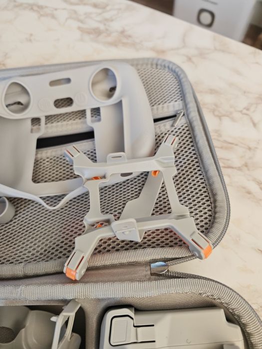 Продавам Dji Mini 3 Pro