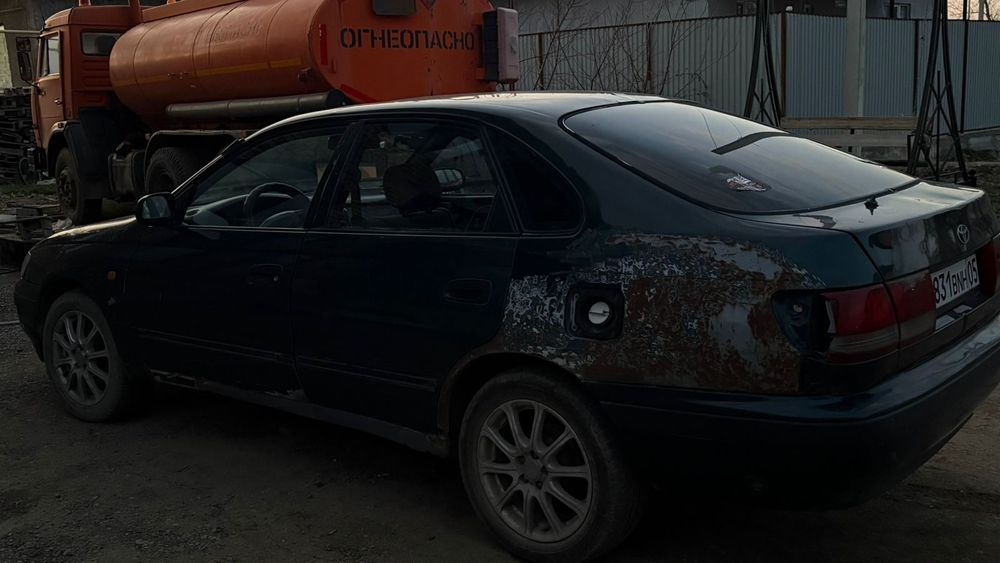 Продам авто карина е